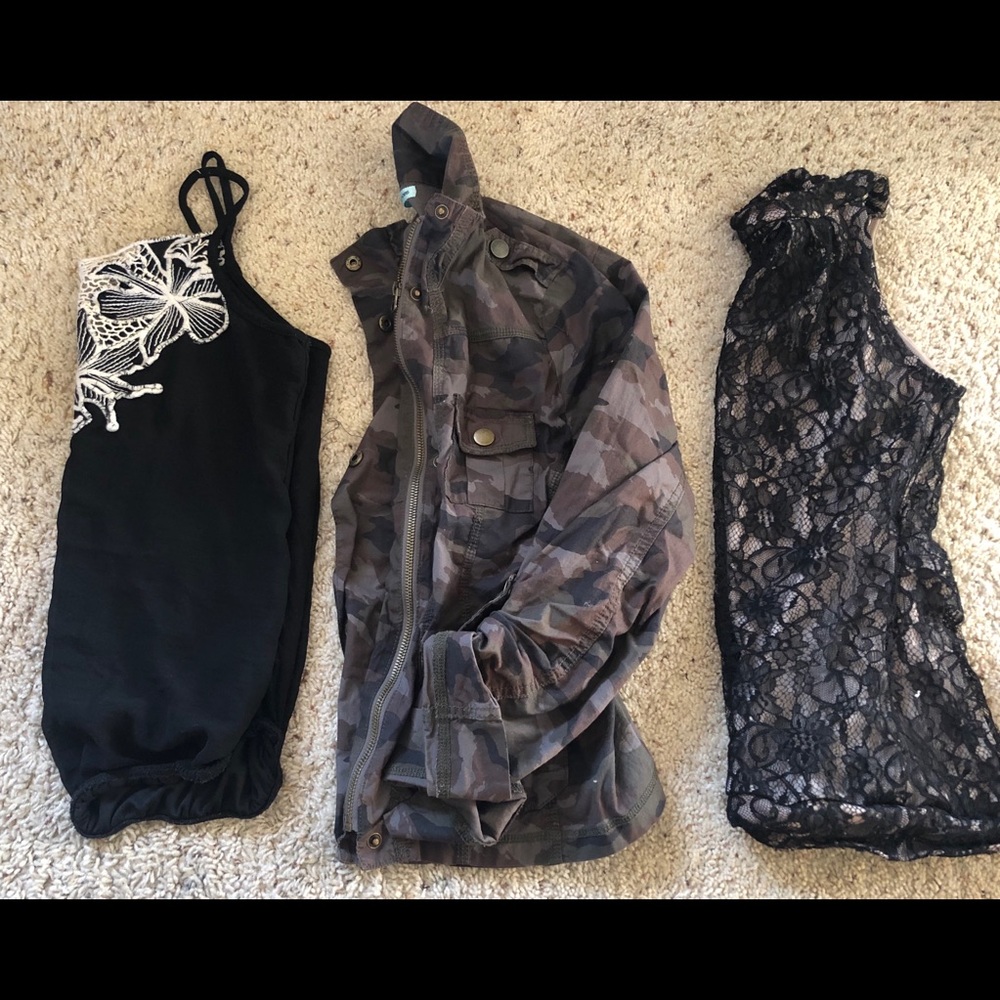 Lot of maurices tops